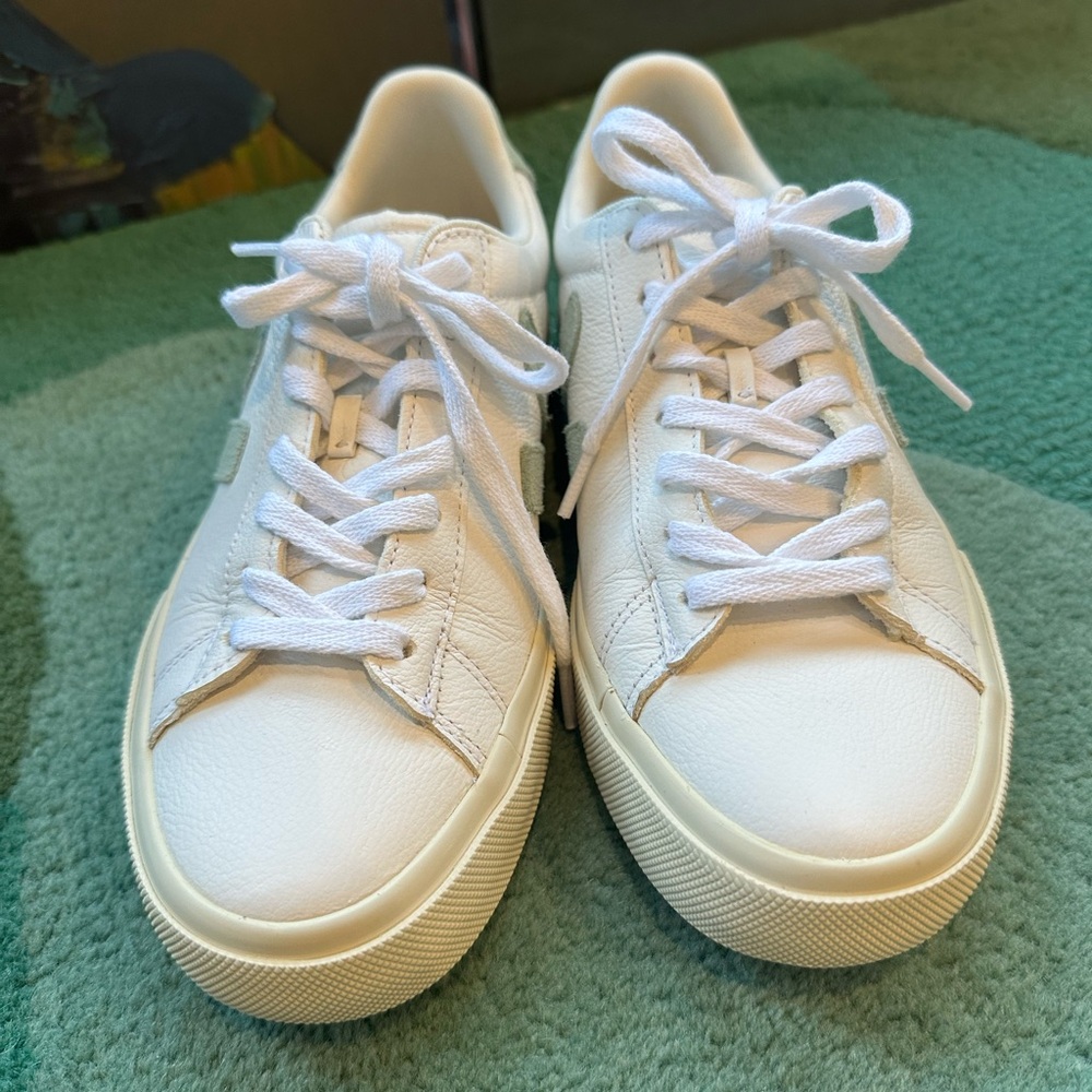 Veja White and Green Women's Sneakers - Picture 6 of 16